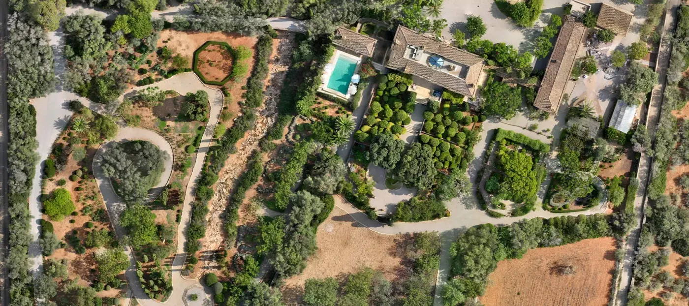 Orthomosaic of an estate with house and trees